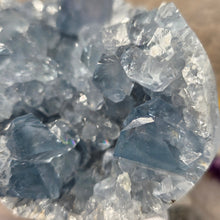 Load image into Gallery viewer, Top-Grade Celestite Specimen Display (Madagascar) – 顶级马达加斯加天青石标本摆件
