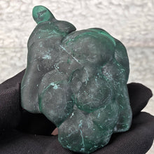 Load image into Gallery viewer, Raw Malachite Display – 原矿孔雀石摆件

