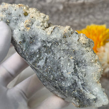 Load image into Gallery viewer, Quartz with Dolomite &amp; Pyrite (Jiangxi, China) – 江西天然石英白云石黄铁矿标本
