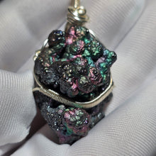 Load image into Gallery viewer, Iridescent Goethite (Leklai) Wire Wrapped Pendant – 彩虹针铁矿绕线吊坠
