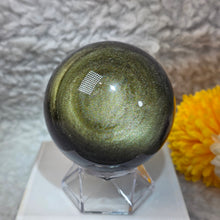 Load image into Gallery viewer, Golden Sheen Obsidian Sphere – 金曜石球
