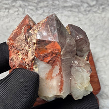 Load image into Gallery viewer, Red Quartz / Fire Quartz (Colombia)
