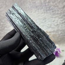 Load image into Gallery viewer, Raw Black Tourmaline Display with Base Stand (Brazil) – 巴西天然黑碧玺原石底座摆件
