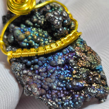 Load image into Gallery viewer, Iridescent Goethite Wire Wrapped Pendant – 彩虹针铁矿绕线吊坠
