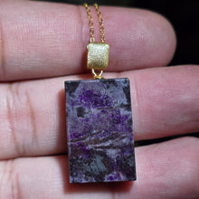 Load image into Gallery viewer, Sugilite Pendant with Chain (South Africa) – 南非舒俱来吊坠配链
