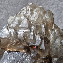 Load image into Gallery viewer, Elestial Quartz Display (Brazil) – 巴西骨幹水晶原石摆件
