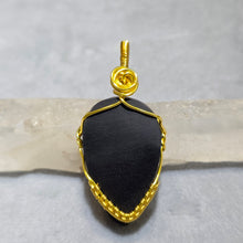 Load image into Gallery viewer, Penawar Hitam Wood Wire Wrapped Pendant / Charm – 黑金刚木绕线吊坠 / 挂件
