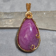 Load image into Gallery viewer, Ruby Wire Wrapped Pendant – 红宝石手工绕线吊坠
