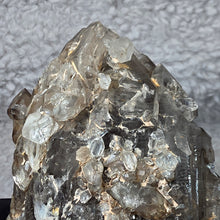 Load image into Gallery viewer, Elestial Quartz Display (Brazil) – 巴西骨幹水晶原石摆件

