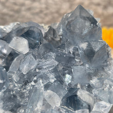 Load image into Gallery viewer, Top-Grade Celestite Specimen Display (Madagascar) – 顶级马达加斯加天青石标本摆件
