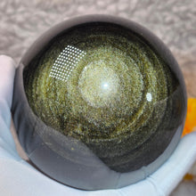 Load image into Gallery viewer, Golden Sheen Obsidian Sphere – 金曜石球
