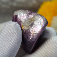 Load image into Gallery viewer, Polished Purple Lepidolite Tumbled Stone – 抛光紫锂云母随形石
