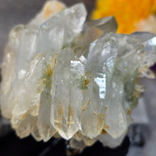 Load image into Gallery viewer, Green Phantom Quartz Cluster Display (Pakistan) – 巴基斯坦绿幽灵水晶簇摆件
