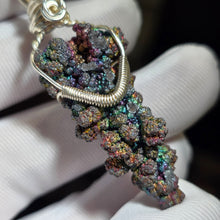 Load image into Gallery viewer, Iridescent Goethite Wire Wrapped Pendant – 彩虹针铁矿绕线吊坠
