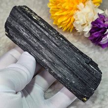 Load image into Gallery viewer, Raw Black Tourmaline Display (Brazil) – 巴西黑碧玺原石摆件
