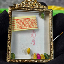 Load image into Gallery viewer, Hand-Drawn Tibetan 5 Jambhala Pendant – 手绘藏传五路财神吊坠
