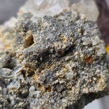 Load image into Gallery viewer, Amethyst on Quartz Specimen (Mogok, Myanmar) – 缅甸抹谷天然紫水晶共生石英矿物标本
