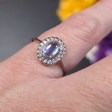 Load image into Gallery viewer, Top Grade Moonstone Ring (Adjustable) – 顶级月光石可调节戒指
