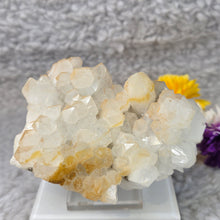 Load image into Gallery viewer, Quartz with Iron Oxide &amp; Siderite (Inner Mongolia, China) – 内蒙古天然石英铁氧化物菱铁矿标本
