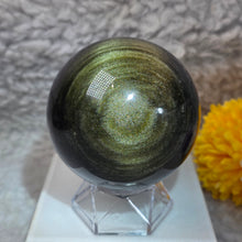 Load image into Gallery viewer, Golden Sheen Obsidian Sphere – 金曜石球
