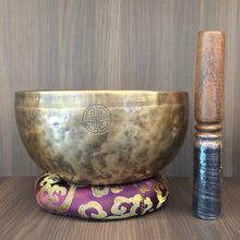 Load image into Gallery viewer, Full Moon Brass Singing Bowl – 满月黄铜颂钵
