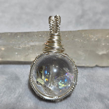 Load image into Gallery viewer, Clear Azeztulite Wire Wrapped Pendant – 白阿赛斯特莱绕线吊坠
