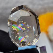 Load image into Gallery viewer, Polished Smoky Quartz Azeztulite Display – 抛光烟晶阿赛斯特莱特摆件
