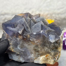 Load image into Gallery viewer, Blue Fluorite Display (Pakistan) – 巴基斯坦蓝萤石矿物摆件
