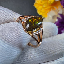 Load image into Gallery viewer, Ammolite Ring (Adjustable) – 斑彩螺可调节戒指
