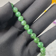 Load image into Gallery viewer, Green Nephrite Necklace – 和田碧玉项链
