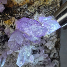 Load image into Gallery viewer, Vera Cruz Amethyst Cluster Display (Mexico) – 墨西哥韦拉克鲁斯紫水晶簇摆件
