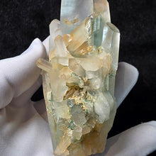 Load image into Gallery viewer, Fuchsite in Quartz (Madagascar) – 马达加斯加绿幽灵水晶

