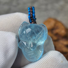 Load image into Gallery viewer, Aquamarine Fox Pendant – 海蓝宝狐狸吊坠
