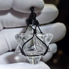 Load image into Gallery viewer, Clear Quartz Merkaba Wire Wrapped Pendant – 白水晶梅尔卡巴绕线吊坠
