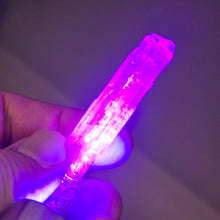 Load image into Gallery viewer, Raw Pink Kunzite Wire Wrapped Pendant (Mozambique) – 莫桑比克天然粉色锂辉石绕线吊坠
