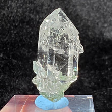 Load image into Gallery viewer, Indian Himalayas Quartz Pointer – 印度喜马拉雅水晶柱
