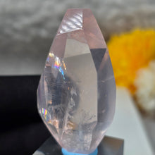 Load image into Gallery viewer, Polished Rose Quartz Azeztulite Display – 抛光粉晶阿赛斯特莱特摆件

