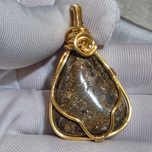 Load image into Gallery viewer, Bronzite Wire Wrapped Pendant – 古铜辉石绕线吊坠
