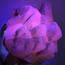 Load image into Gallery viewer, UV Fluorescent Calcite Display (Guizhou, China) – 中国贵州紫外荧光方解石摆件

