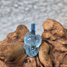 Load image into Gallery viewer, Aquamarine Fox Pendant – 海蓝宝狐狸吊坠
