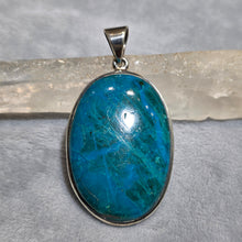 Load image into Gallery viewer, Blue Chrysocolla Pendant – 蓝色硅孔雀石吊坠
