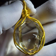 Load image into Gallery viewer, Citrine Azeztulite Wire Wrapped Pendant – 天然黄阿赛斯特莱特水晶绕线吊坠

