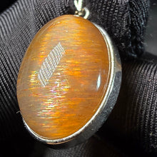 Load image into Gallery viewer, Golden Sunstone Pendant – 金太阳石吊坠
