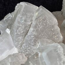 Load image into Gallery viewer, UV Fluorescent Calcite Display (Guizhou, China) – 中国贵州紫外荧光方解石摆件
