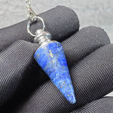 Load image into Gallery viewer, Crystal Pendulum (Thin Shaped) – 水晶细型灵摆
