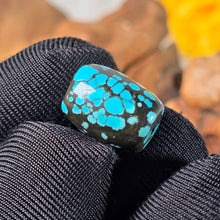 Load image into Gallery viewer, Natural Spiderweb Turquoise Barrel Shaped Bead (Hubei) – 天然湖北蜘蛛网绿松石桶珠
