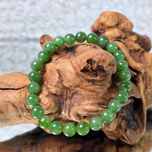 Load image into Gallery viewer, Green Nephrite Bracelet – 和田碧玉手链
