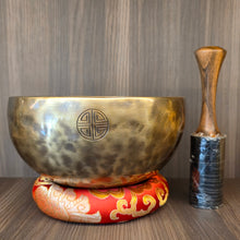 Load image into Gallery viewer, Full Moon Brass Singing Bowl – 满月黄铜颂钵
