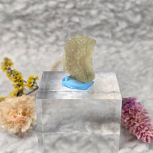 Load image into Gallery viewer, Libyan Desert Glass Tektite – Transformation &amp; Cosmic Insight
