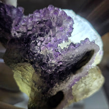 Load image into Gallery viewer, Amethyst Stalactite with Calcite Specimen (Uruguay) – 乌拉圭紫水晶钟乳石共生方解石标本
